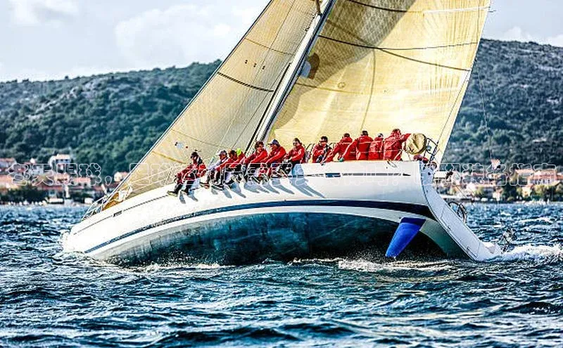 南宫pg娱乐电子游戏官网彩讯股份冬天踢球，足球运动员需要穿长袜吗？暖脚装备指南