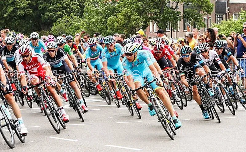 竞速与激情：大型运动会赛事的魅力与挑战